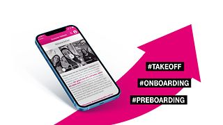 Smartphone mit Onboarding-App im Screen